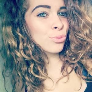 Meet your Posher, Rebecca